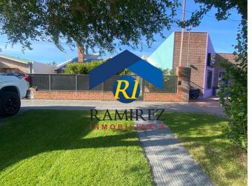 Casa · 625m² · 3 Dormitorios · Casa en Venta - Santa Cruz - Rio Gallegos - Barrio Centro - Pellegrini Nº45