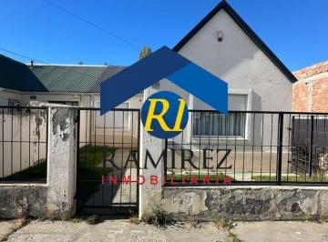 Casa · 300m² · 3 Dormitorios · Departamento en Venta - Santa Cruz - Rio Gallegos - Rogelio Yrurtia Nº874