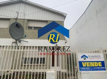Casa · 204m² · 2 Dormitorios · Casa en Venta - Santa Cruz - Rio Gallegos - Alberdi Nº636