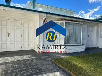 Casa · 323m² · 3 Dormitorios · Casa en Venta - Santa Cruz - Rio Gallegos - Barrio Jardin - Gobernador Lista Nº380