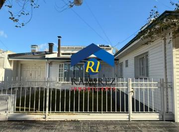 Casa · 323m² · 3 Dormitorios · Casa en Venta - Santa Cruz - Rio Gallegos - Barrio Jardin - Gobernador Lista Nº380