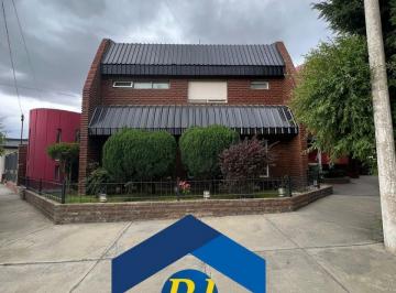 Casa · 470m² · Casa en Venta - Santa Cruz - Rio Gallegos - Av Presidente Juan Domingo Peron Nº222