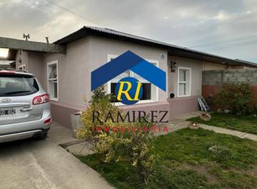 Casa · Casa en Venta - Santa Cruz - Rio Gallegos - Doctor Rene Favaloro Nº379