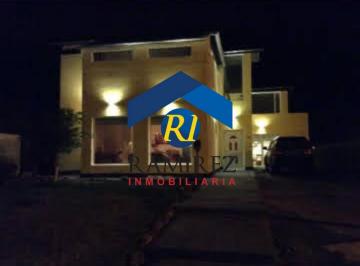 Casa · 302m² · 3 Dormitorios · Casa en Venta - Santa Cruz - Rio Gallegos - Malaspina Nº478