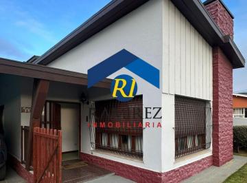 Casa · 333m² · 4 Dormitorios · 1 Cochera · Casa en Venta - Santa Cruz - Rio Gallegos - Mendioroz Nº19