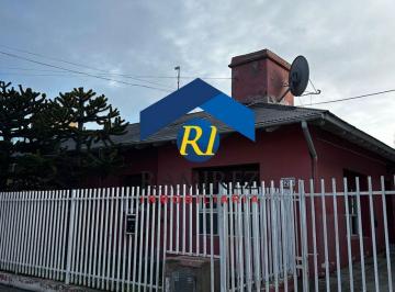 Casa · 488m² · 3 Dormitorios · Casa en Venta - Santa Cruz - Rio Gallegos - Ecuador Nº1279