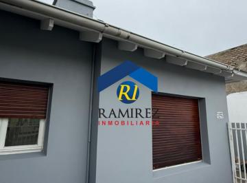 Casa · 488m² · 3 Dormitorios · Casa en Venta - Santa Cruz - Rio Gallegos - Ecuador Nº1279
