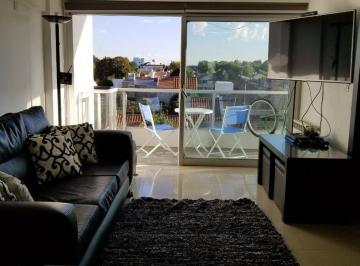 Departamento · 53m² · 2 Ambientes · Semi Piso Al Frente con Doble Balcón