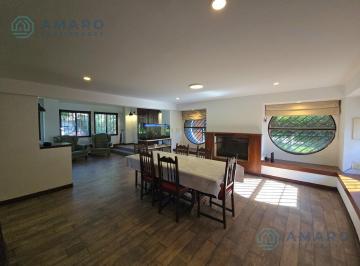Casa · 180m² · 5 Ambientes · 2 Cocheras · Venta · Casa · 4 Dorm. · Jardín · Piscina · Funes