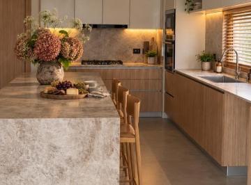 Casa · 429m² · 10 Ambientes · 2 Cocheras · Casa en Venta en Virazón, Nordelta, Tigre