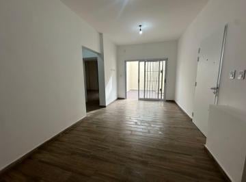 PH · 65m² · 3 Ambientes · PH 3 Ambientes con Patio – Sin Expensas – Lanús Oeste