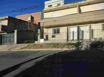 Casa · 100m² · 4 Ambientes · 2 Cocheras · Casa Duplex en Alquiler Zona Av Recalde