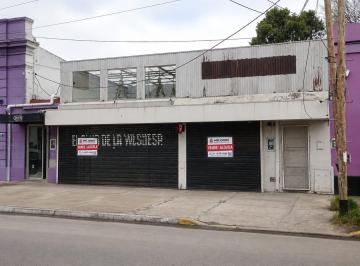 Edificio · Edificio Comercial Alquiler, Moreno Centro
