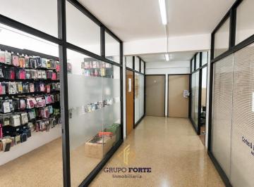 Oficina comercial · 24m² · 11 Ambientes · Oficina en Venta - Centro