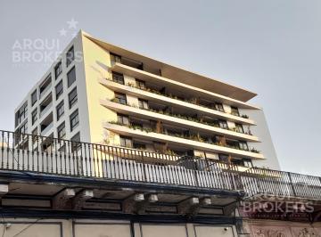 Departamento · 59m² · 3 Ambientes · 1 Cochera · Venta Apartamento Dos Dorm. en Aguada - 808