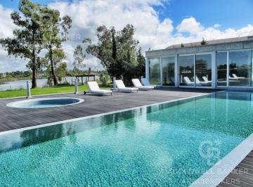 Departamento · 114m² · 3 Ambientes · 1 Cochera · Apartamento de 2 Dorm. en Venta en Carrasco - 602