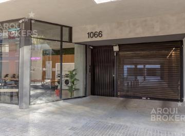 Departamento · 49m² · 3 Ambientes · 1 Cochera · Venta Apartamento Dos Dorm. en Barrio Sur - 910