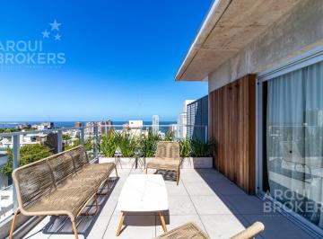 Departamento · 54m² · 3 Ambientes · 1 Cochera · Venta Apartamento Dos Dorm. en Centro - 601