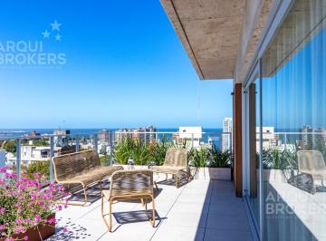 Departamento · 54m² · 3 Ambientes · 1 Cochera · Venta Apartamento Dos Dorm. en Centro - 601