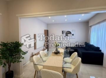 PH · 135m² · 4 Ambientes · 1 Cochera · Chalet en PH de 4 Ambientes en La Perla Norte