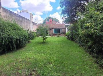 Casa · 146m² · 4 Ambientes · 1 Cochera · Venta Casa con Jardin, Ramos Mejia