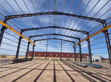 Bodega-Galpón · 1080m² · Galpon en Alquiler Añelo