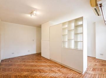 Departamento · 34m² · 1 Ambiente · Departamento en Alquiler de Vivienda Muy Luminoso Recientemente Plastificado