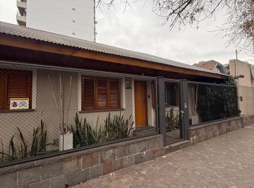 Casa de 5 ambientes, Lanús · Casa 5 Ambientes con 3 Cocheras, Patio y Quincho