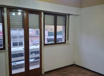 FRC-FRC-8348_2 · Bynon 6900 Liniers PH 5amb U$220.000