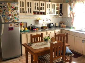 Casa de 3 ambientes, Moreno · Apto Crédito Casa en Planta Alta con Patio