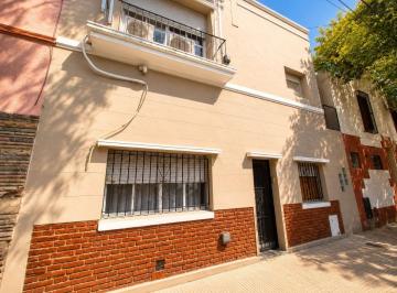 Casa de 3 ambientes, Villa del Parque · Casa 3 Ambientes en 2 Plantas con Patio y Parrilla