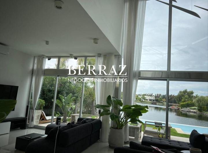 Casa · 248m² · 5 Ambientes