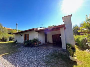 Casa de 4 ambientes, Mendiolaza · Casa en Venta en Mendiolaza – 2 Casas en un Terreno – Ideal Inversión – Lomas de Mendiolaza