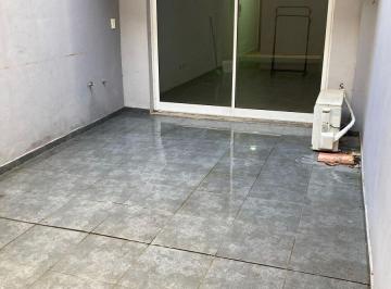 Departamento de 1 ambiente, Parque Patricios · Alquiler Departamento de 1 Amb con Patio en Pb