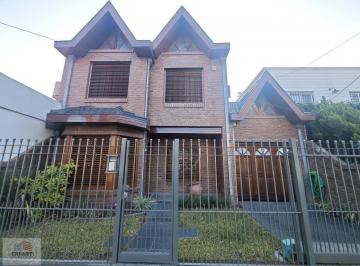 Casa · 211m² · 5 Ambientes · 2 Cocheras · Venta Hermoso Chalet en San Antonio de Padua