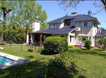 Casa de 4 ambientes, Escobar · Casa Venta Fincas de Maschwitz, Lote Central