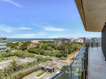 Departamento · 139m² · 3 Ambientes · 1 Cochera · Departamento en Alquiler Temporario Surfside Brava