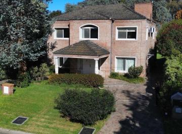 Casa · 178m² · 7 Ambientes · 3 Cocheras · Casa en Las Praderas de Lujan