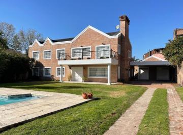 Casa · 440m² · 7 Ambientes · 6 Cocheras · Alquiler Casa 7 Amb con Pileta y Jardin - Punta Chica