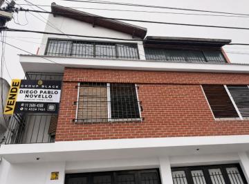Departamento · 200m² · 6 Ambientes · Vendo Departamento de 200 m² en 2 Plantas a Refaccionar Divisible por Dos o por 4 Unidades