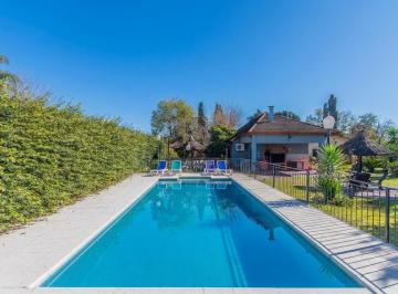 Casa · 150m² · 5 Ambientes · 3 Cocheras · Casa Quinta Lote 5 Amb Venta Pontevedra Quincho Piscina
