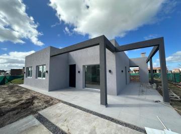 Casa de 4 ambientes, Ezeiza · Hermosa Casa en Alquiler en Canning - Barrio San Simón