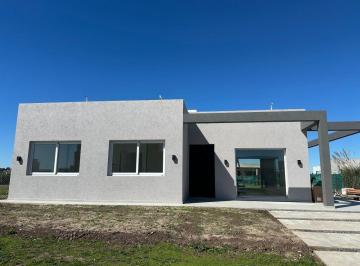 Casa de 4 ambientes, Ezeiza · Hermosa Casa en Alquiler en Canning - Barrio San Simón