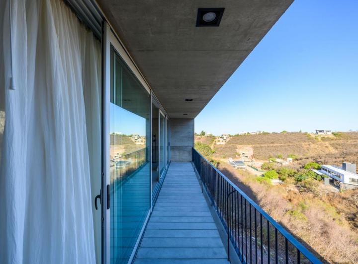 Casa · 270m² · 3 Dormitorios · 2 Cocheras
