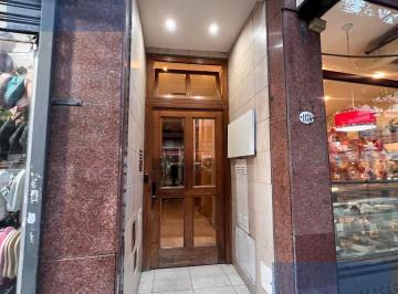 Departamento · 60m² · 4 Ambientes · Departamento en Barrio Norte de 4 Ambientes - Oportunidad! Ideal Flipping