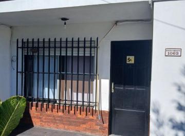 Casa de 4 ambientes, Merlo · Casa en Venta en Pontevedra