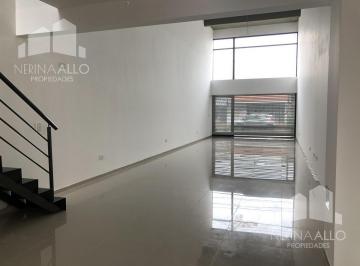 Local comercial · 106m² · 2 Ambientes · 1 Cochera · Alquiler Local con Cochera en Castelar Norte