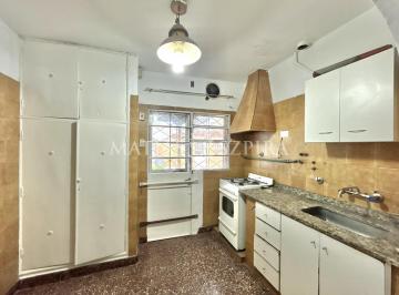 Casa · 80m² · 4 Ambientes · 1 Cochera · Casa en Ituzaingó