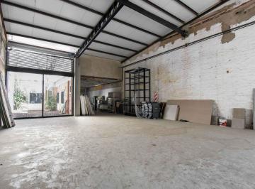 Local comercial · 189m² · Alquiler Local Comercial con Patio en Villa Crespo