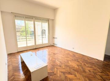 Departamento de 3 ambientes, San Telmo · Depto de 3 Ambientes, Amplio y Muy Luminoso, Balcón Aterrazado Al Frente, Lavadero Independiente